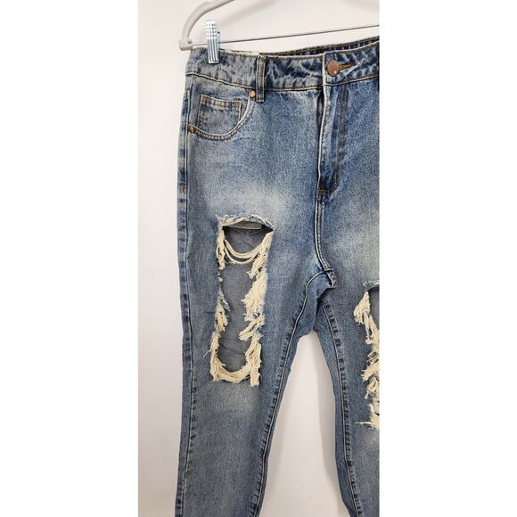 NEW NWT Cotton On High Rise Mom 90s Destroyed Jeans Size 10 - Picture 3 of 10